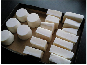 What are some homemade soap recipes that do not use lye?